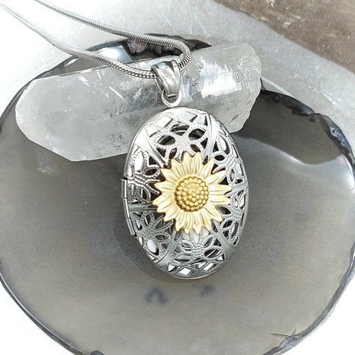 Praymos Collana Con Urna In Argento 925 A Forma Di Girasole - Gioiello Commemorativo Per Ceneri, Capelli O Fiori Secchi - Catena 45,7 Cm - 2