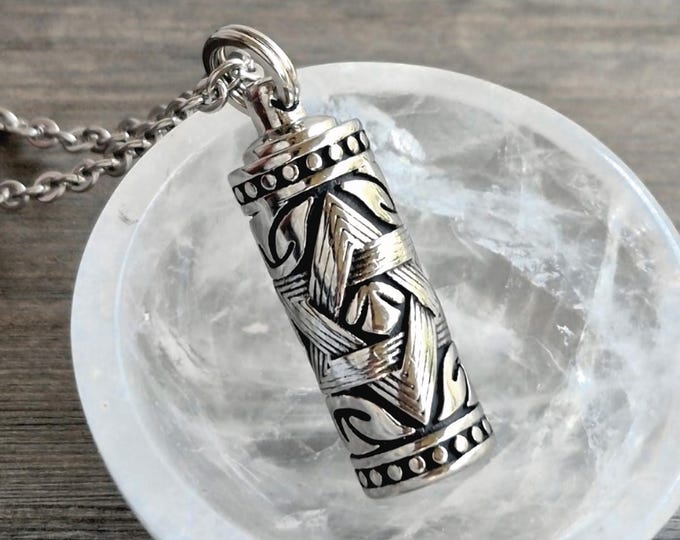 Star of David Memorial Pendant | Stainless Steel Cremation Ashes Jewelry | Small Urn Necklace for Ashes Keepsake | Remembrance Gifts