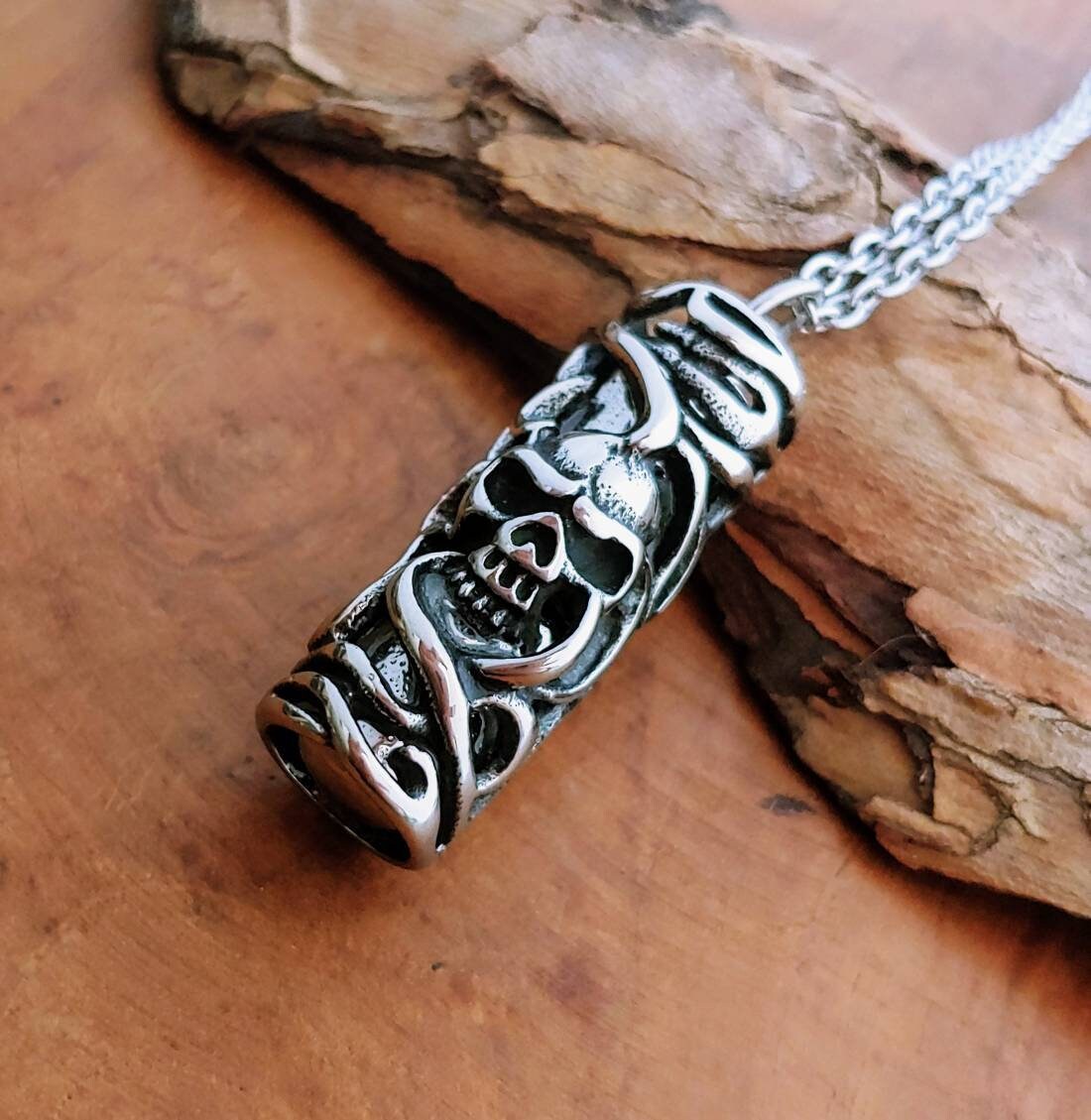 Mens urn pendant Clearance