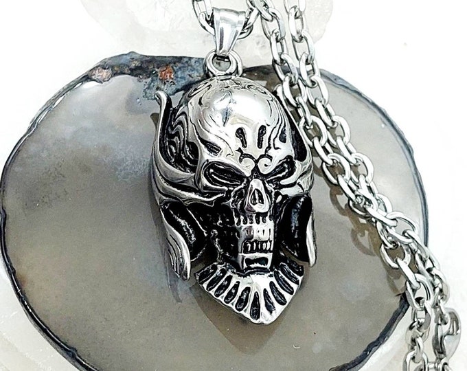 Skull Urn Jewelry for Men | Large Pendants for Ashes | DIY Cremation Ash Jewelry | Stainless Steel Urn Jewellery | Memorial Ashes Necklace