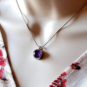 Amethyst Crystal Keepsake Locket | Small Cremation Ashes Necklace | Memorial Pendants | Remembrance & Condolence Gifts