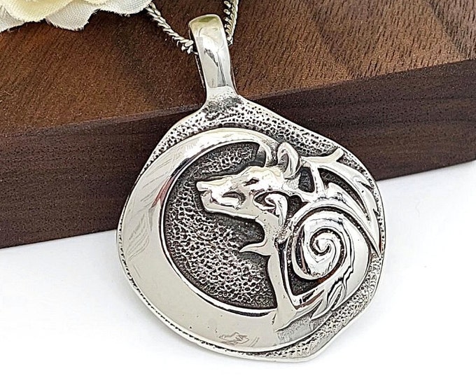 Wolf Dog Memorial Locket Necklace for Ashes or Lock,Hair, Pet Fur, Cremation Jewelry, Keepsake Gidt, Ashes Jewelry, Urn Jewellery,