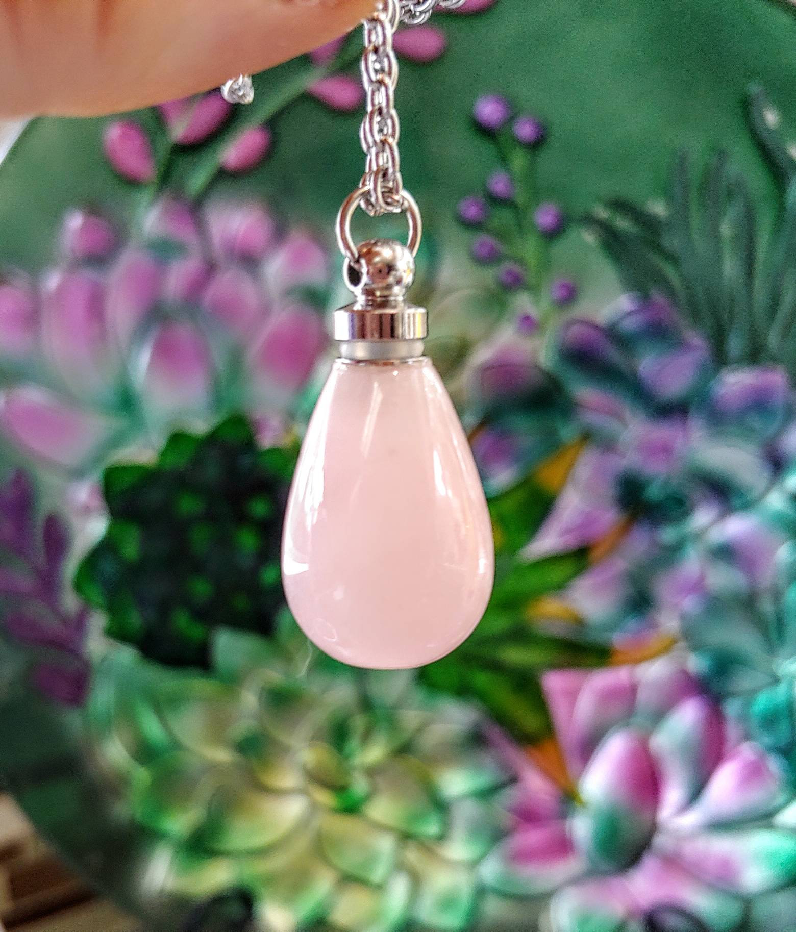 Rose quartz urn on sale necklace