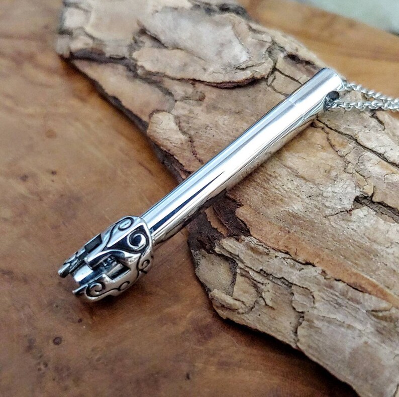 Warrior Spartan Urn Necklace Stainless Steel Cremation Jewelry Urn Jewelry Ash Holder Small Urn for Ashes Memorial Necklace