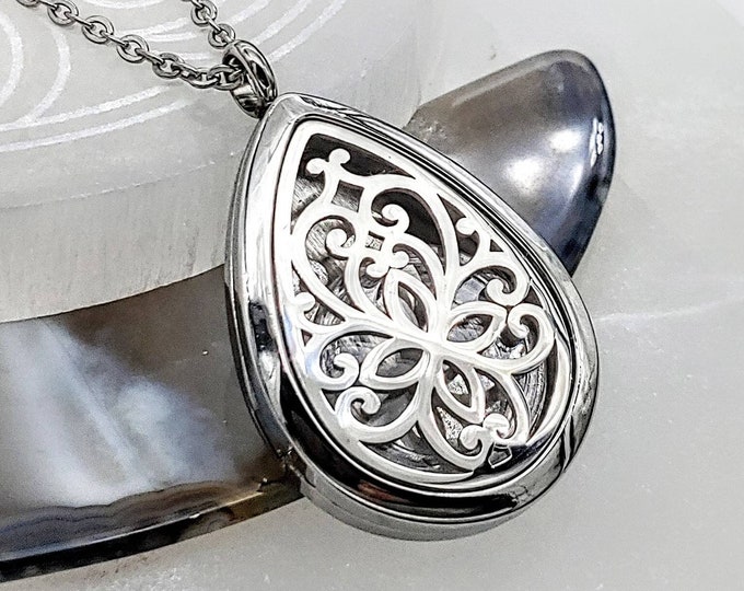 Large Tear Locket Urn Necklace for Ashes Hair Flowers | Cremation Jewelry | Memorial Urn Jewelry | Cremation Necklace | Ash Holder Jewelery