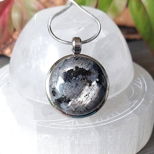 Black Larvikite Crystal Locket | Cremation Jewelry Urn Necklace | Memorial Ashes Keepsake Jewelry | Condolence Gifts