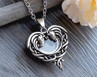 Horse Memorial Jewelry Locket | Urn Necklace for Cremation Ashes or Horse Hair Jewellery | Keepsake Gifts