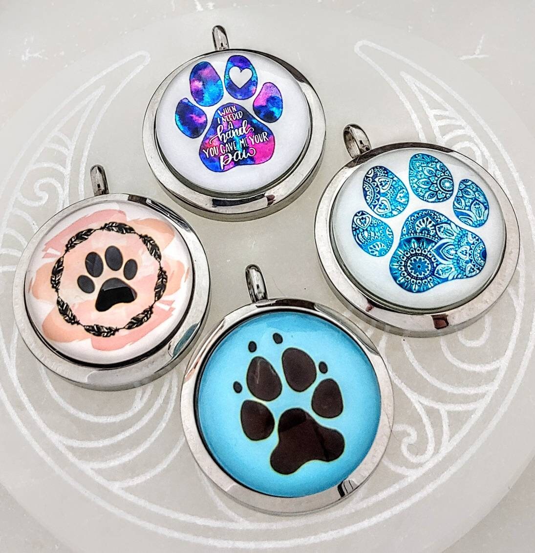 Pet Memorial Jewelry Paw Prints Locket Cat Dog Urn Locket Necklace