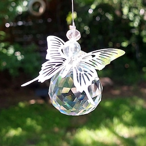 Butterfly Urn Suncatcher Keepsakes Gift | Glass Memorial Locket | Crystal Butterfly Urn Jewelry for Cremains Ashes or Hair | Cremation Jewel