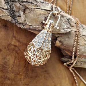 Large Gold Tone Teardrop Locket with Keepsake Glass | Urn Jewelry for Ashes or Hair Hair | Cremation Jewelry | Tear drop Urn Necklace