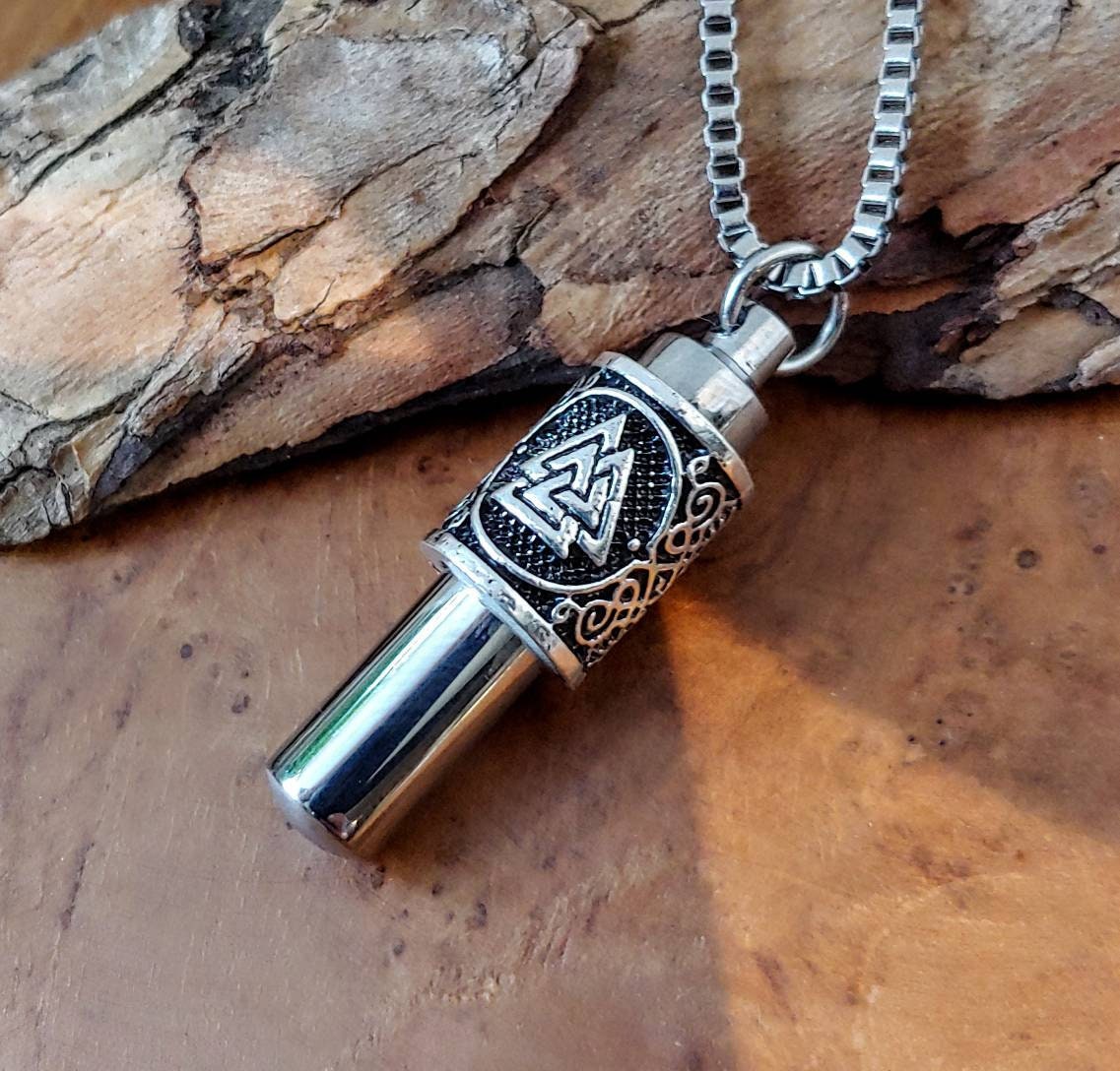 Mens urn pendant Clearance