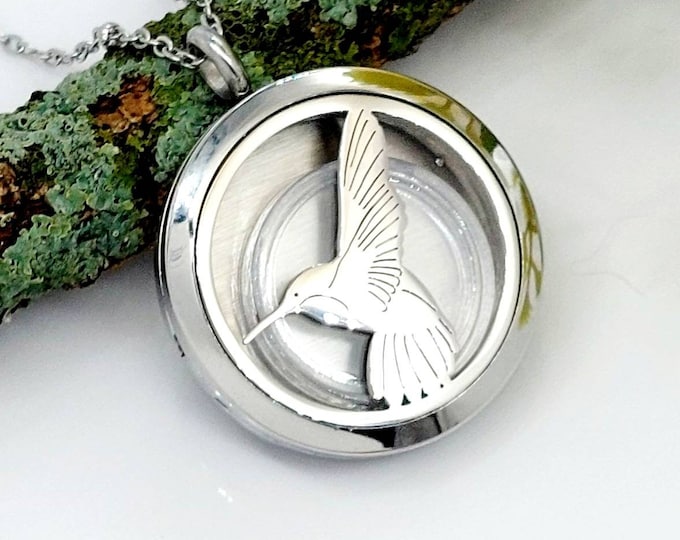 Hummingbird Locket for a Keepsake | Urn Necklace for Ashes, Hair, Flowers | Urn Jewelry for Ashes | Cremation Jewelry | Mom Memorial Gifts