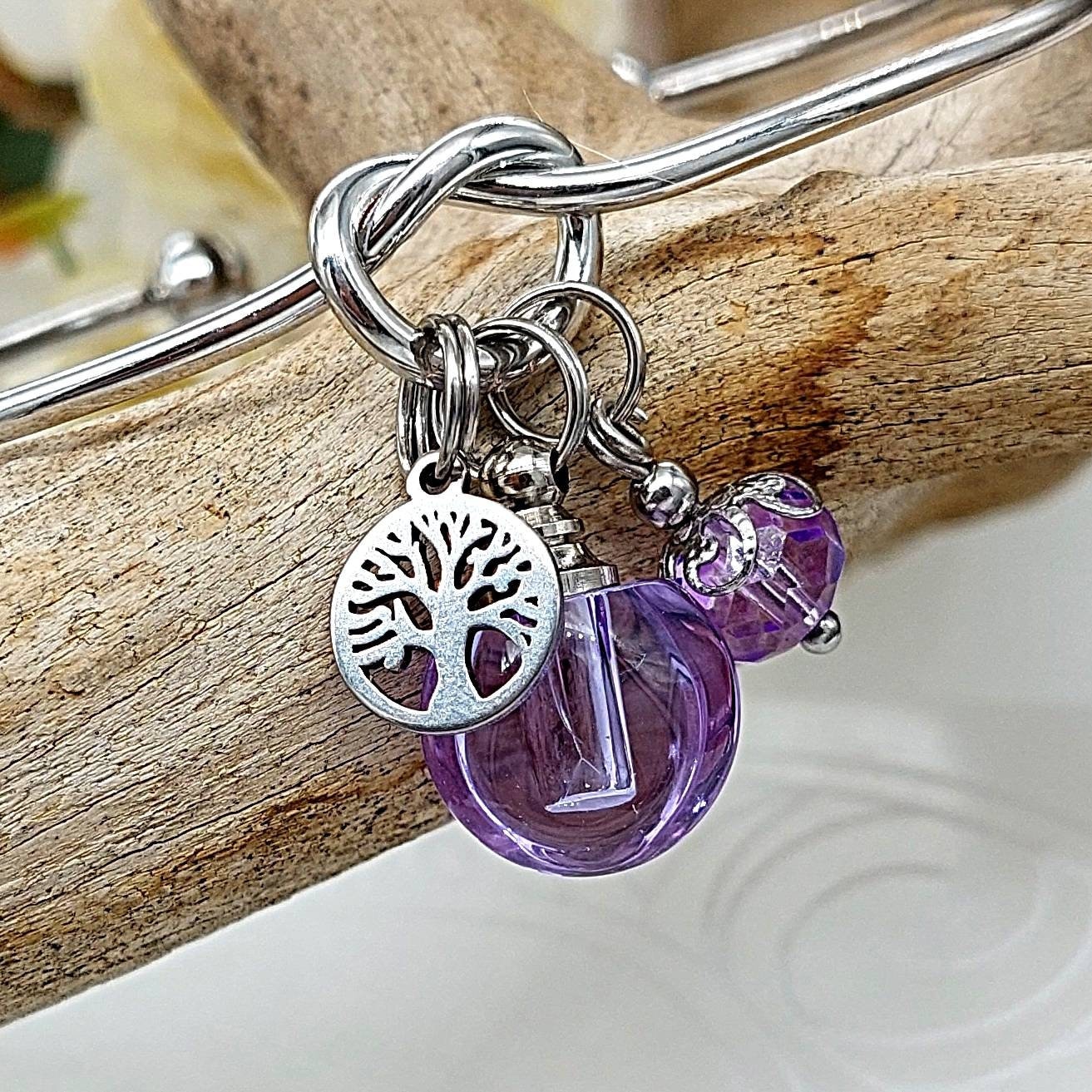 Bracelet on sale ash holder