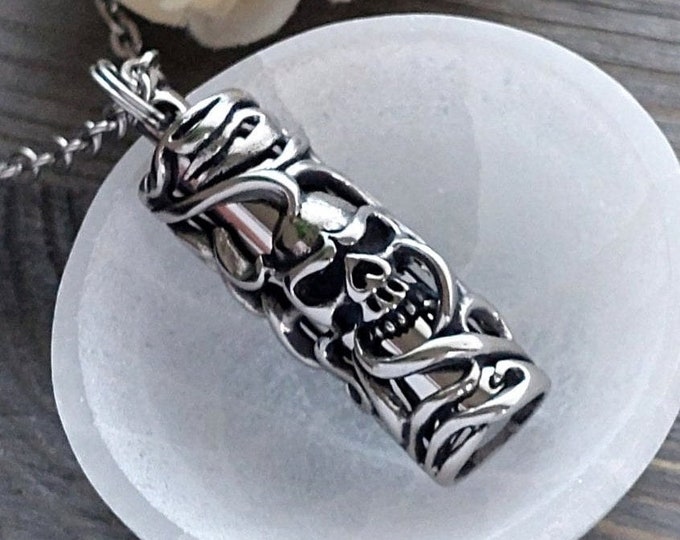 Skull Urn Necklace | Memorial, Cremation Jewelry | Stainless Steel Urn Jewelery for Human Ashes | Condolence Gifts | Pendant for Cremains