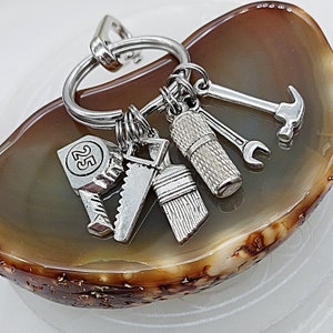 Porte-clés souvenir outil de charpentier | Porte-clés urne commémorative | Boîte cachette | Bijoux pour urnes funéraires | Pilulier | Peintre mécanicien construction