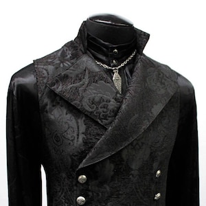 CAVALIER VEST - Black Tapestry