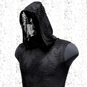 MEN'S SLEEVELESS HOODIE T - Black Shred Fabric