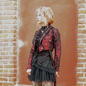 HARLEQUIN TAILCOAT - Red/Black Tapestry