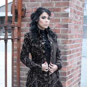 LIONHEART COAT - Brown velvet print