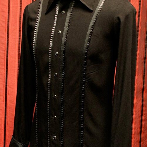 Camisa de esmoquin - Negra con ribete negro