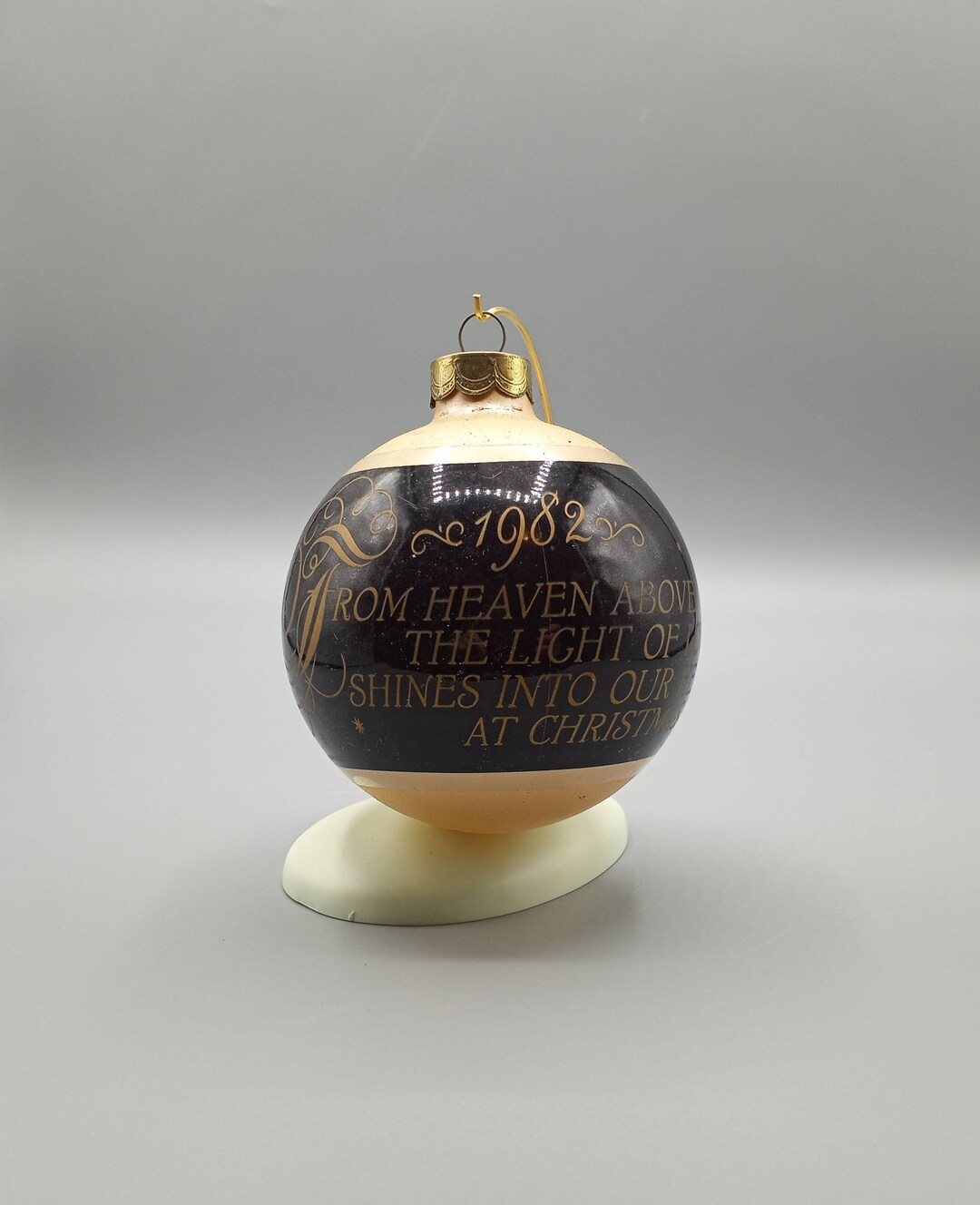 Christmas Angel Hallmark Keepsake Glass Ornament 1982, Hallmark