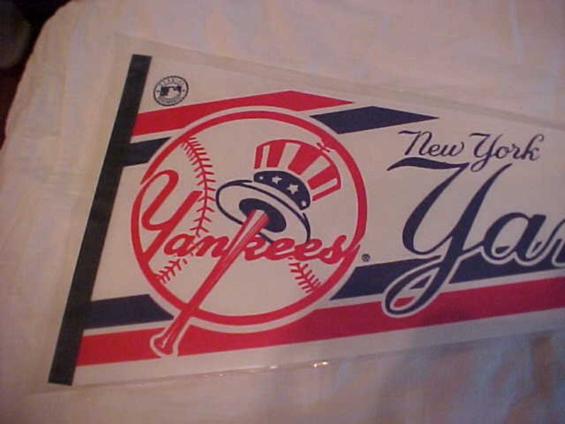 Vintage New York Yankees full size baseball pennant