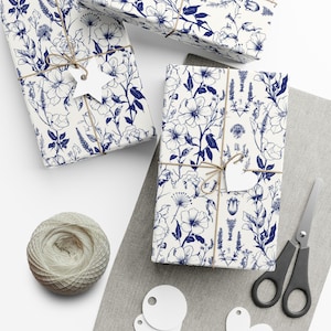 Carta da regalo, carta da regalo floreale blu navy - Design botanico vintage - Carta da regalo ecologica per compleanni, matrimoni, festività,