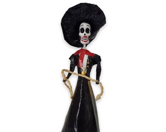 FIN DE SERIE Catrina papel maché hecho a mano día de - Etsy México FIN DE SERIE Catrina papel maché hecho a mano día de - Etsy México