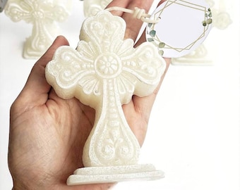 FIN DE SÉRIE Bougie en forme de croix de confection artisanale
