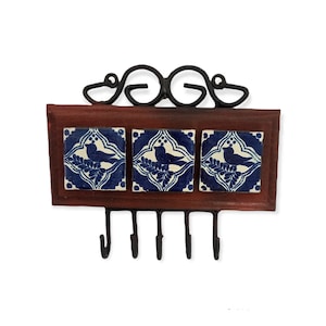 Wooden key holder with ceramic tile