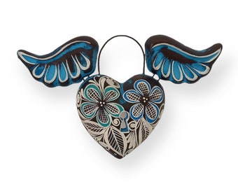 Coeur ex voto en terre cuite bleu avec ailes amovibles la clé de mon coeur