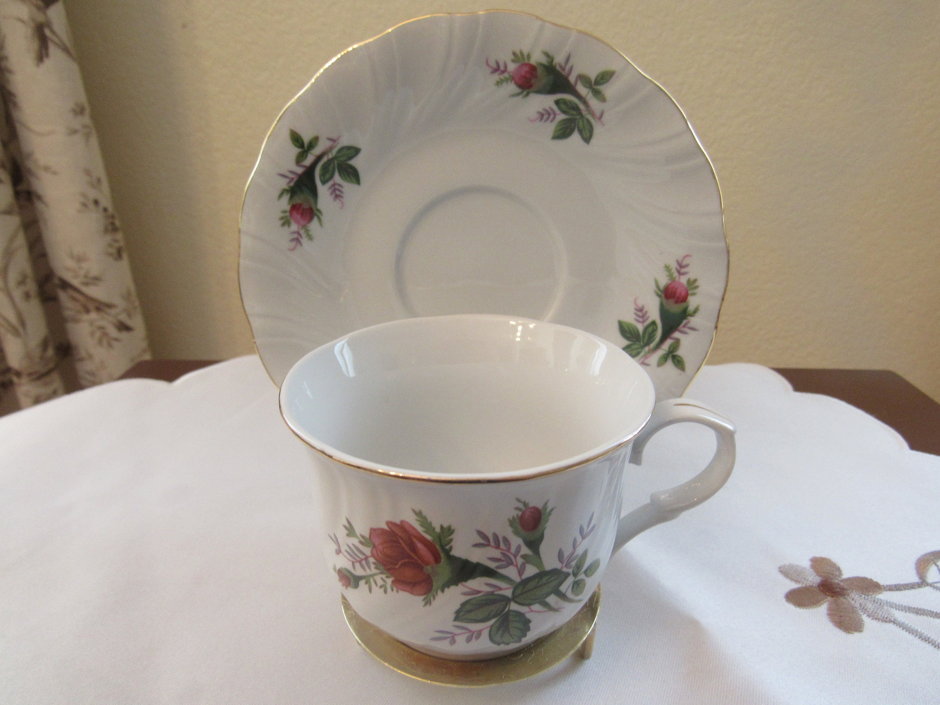 Lynns Fine China Tea Cups 44 - qw8df18