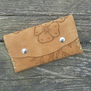 Bolsa de flores hecha de cuero de la marca upcycled