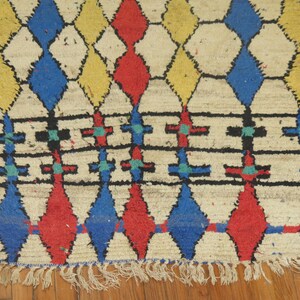 Vintage Morrocan rug Size 4'1''x7' image 1