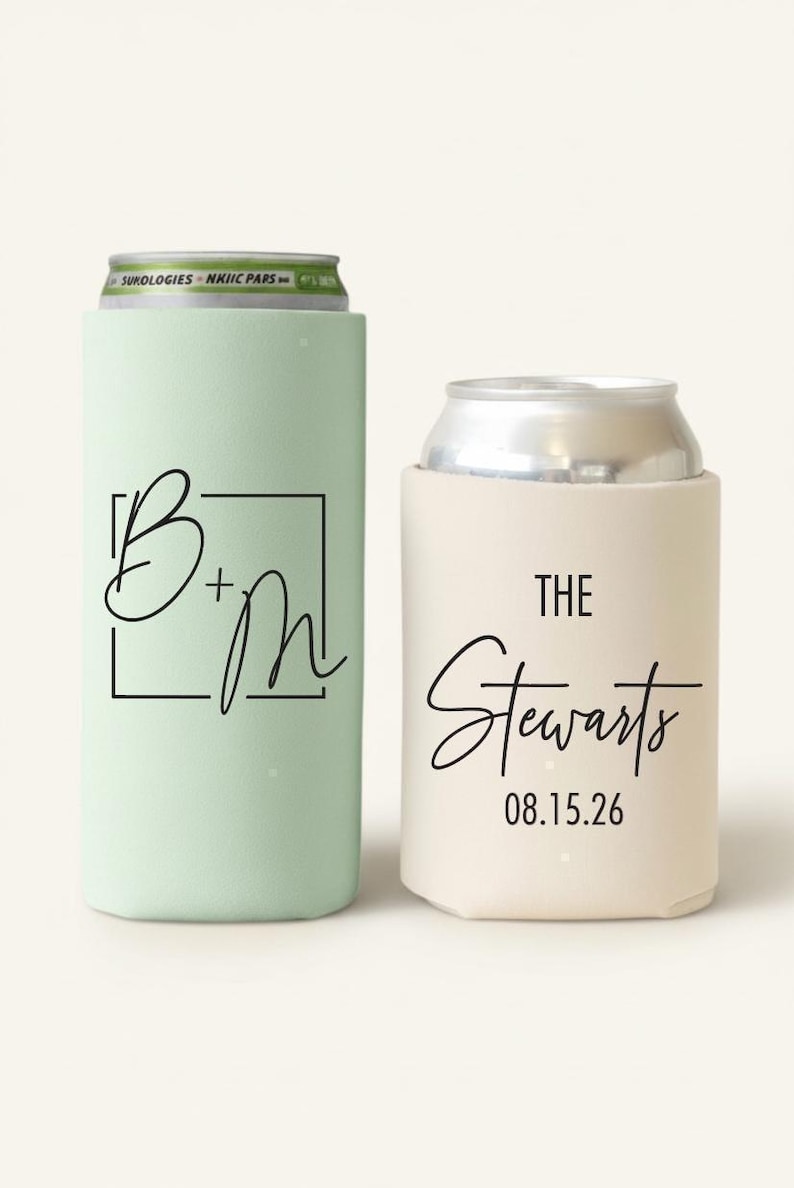 Enfriadores de latas personalizados para bodas, delgados y regulares, fundas personalizadas, recuerdos de boda con monogramas imagen 1