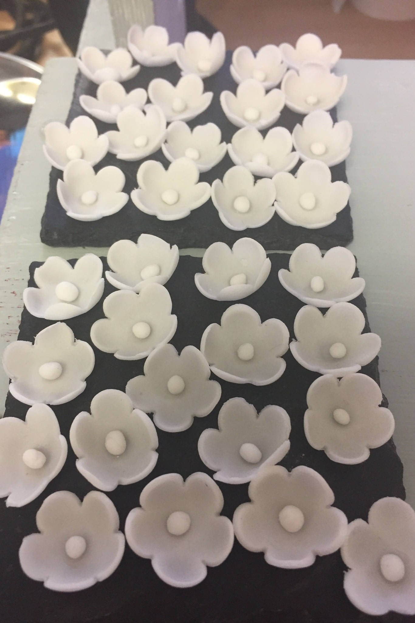 12 24 Or 42 Individual Edible Flowers 100 Edible Etsy 12 24 Or 42 Individual Edible Flowers 100 Edible Etsy
