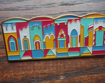 Vintage Gates of Jerusalem Brooch