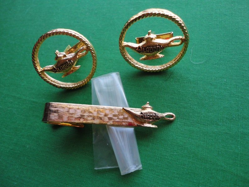 Vintage Las Vegas Tie Clip and Cuff Links