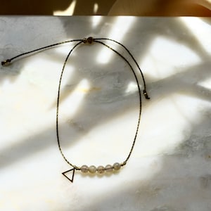 MYSTICAL CONECTION M11• Ankle strap | Labradorite stones | Waxed yarn