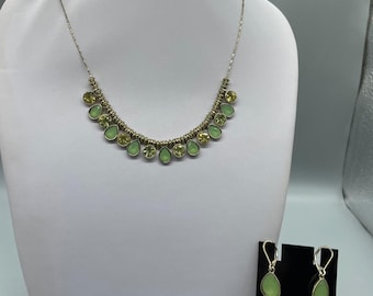 Napier Gold Tone Lime Green Teardrop Necklace and Earrings Jewelry Set Vintage