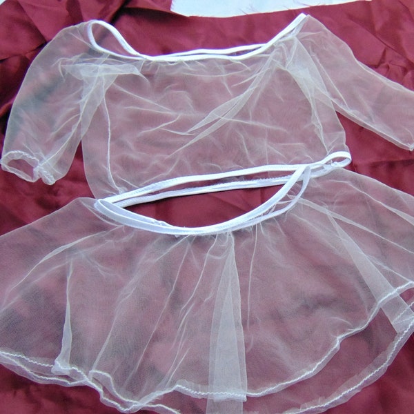 Ensemble tulle transparent : haut et mini jupe ample - Séduction enchanteresse