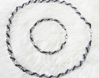 Silver shine spiral necklace and bracelet set