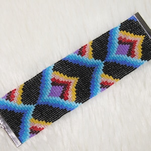 Bracelet with colour transition image 1