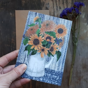 Zonnebloemen kaart door Alice Draws the Line, een boeket van zonnebloemen en statice weergegeven in een witte kan, botanische illustratie blanco binnenin