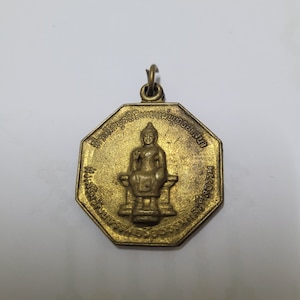 THAI BUDDHIST Buddha, Buddhism Lucky Charms, PENDANTS, Brass Medals ,Thai Amulet,Made in Thailand,Gifts idea,Decorate,Bedroom,Buddha room