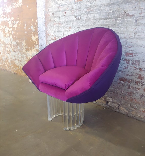 Vintage 2024 scalloped chair