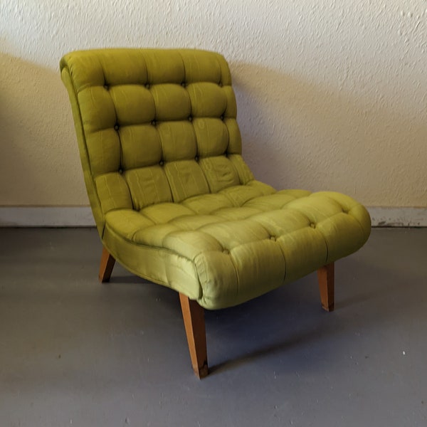 Vintage Modern Silk Tufted Scoop Accent Chair
