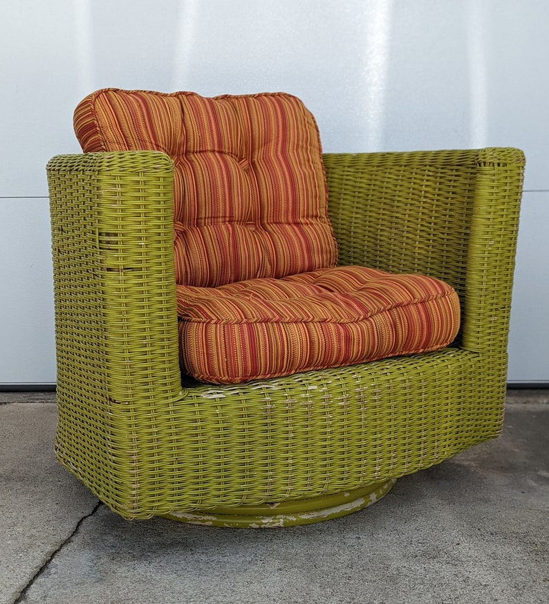 Vintage Modern Wicker Barrel Swivel Lounge Chair image 3