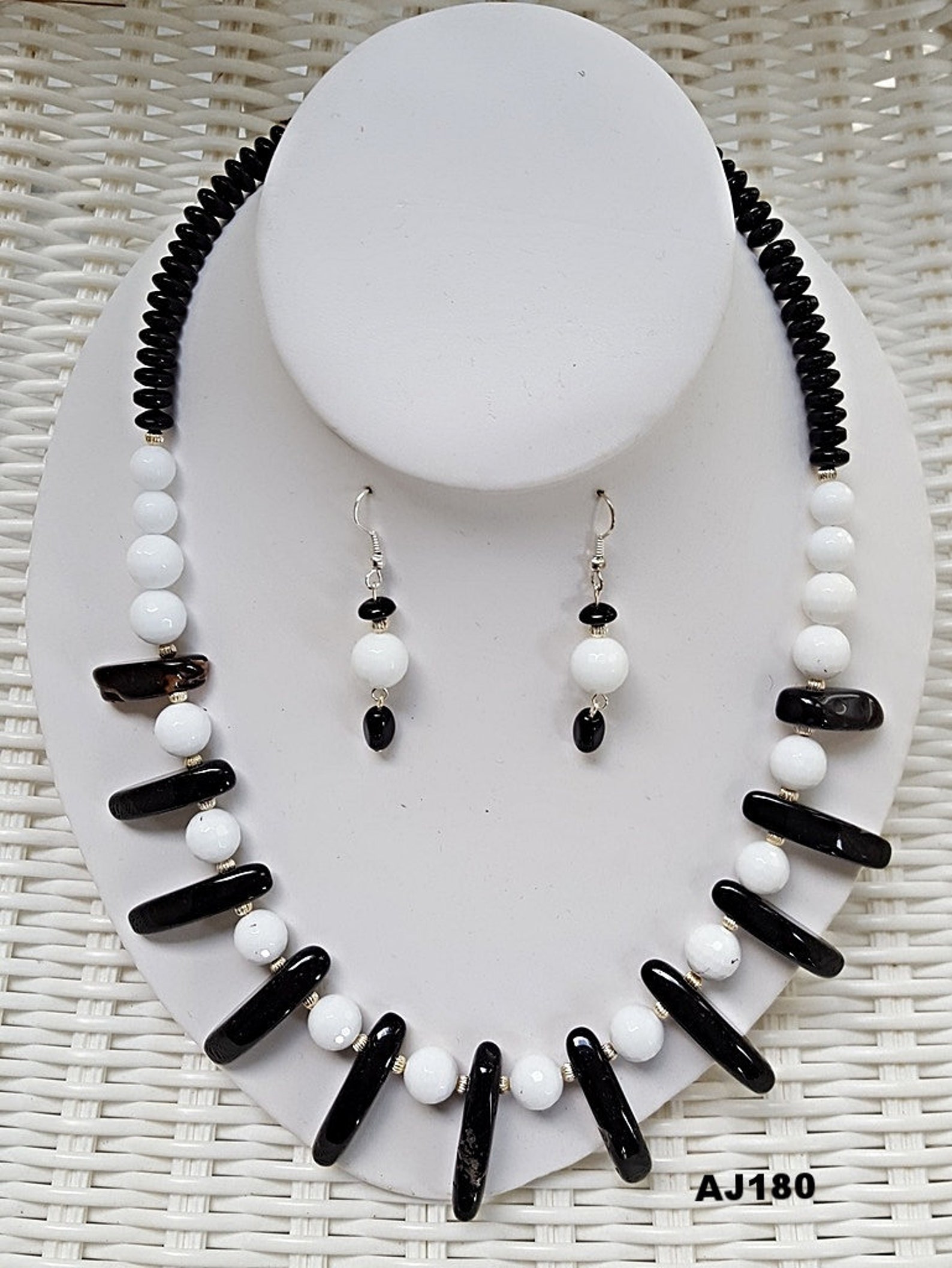 AJ180 Black and white Onyx necklace... fashion statement Etsy