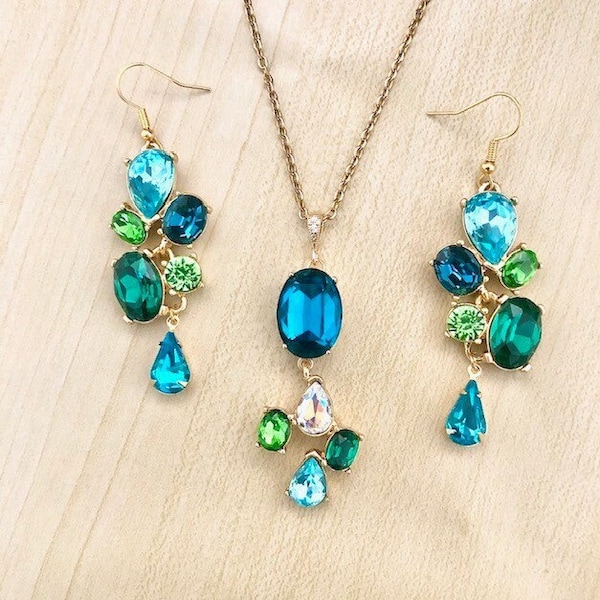 Parure en cristal bleu et vert, pendentif et boucles cristal